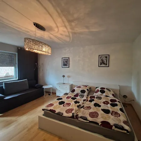 Super Zentrales Mg Apartment Monchengladbach